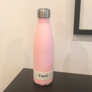 Pink Swell bottle